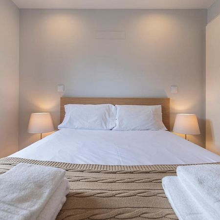 Graceful 2Bdr Duplex Apartment By Lovelystay Lisboa Dış mekan fotoğraf