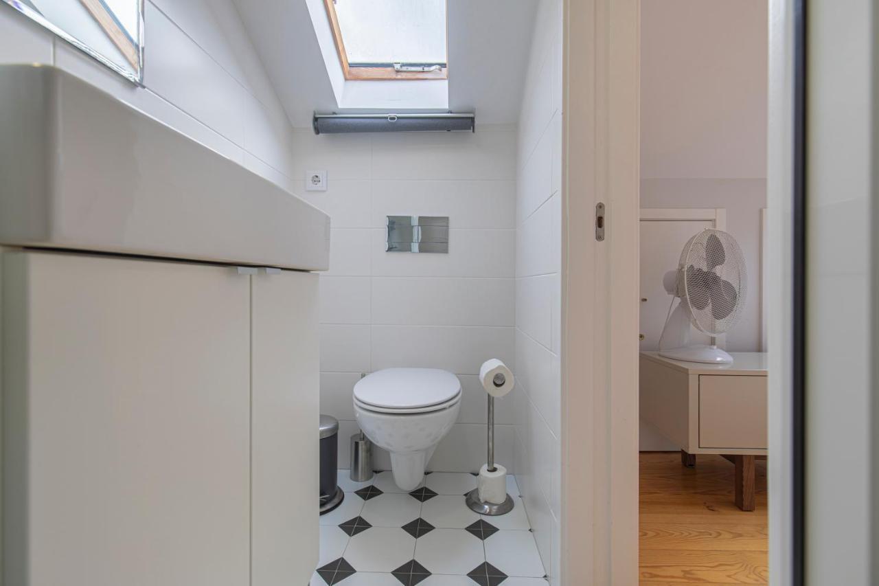 Graceful 2Bdr Duplex Apartment By Lovelystay Lisboa Dış mekan fotoğraf